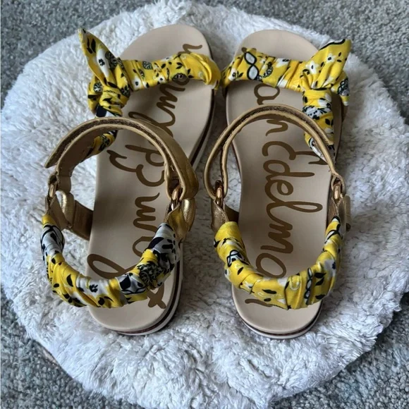 Sam Edelman Yellow and Gold Patterned Sandals - Picture 7 of 9